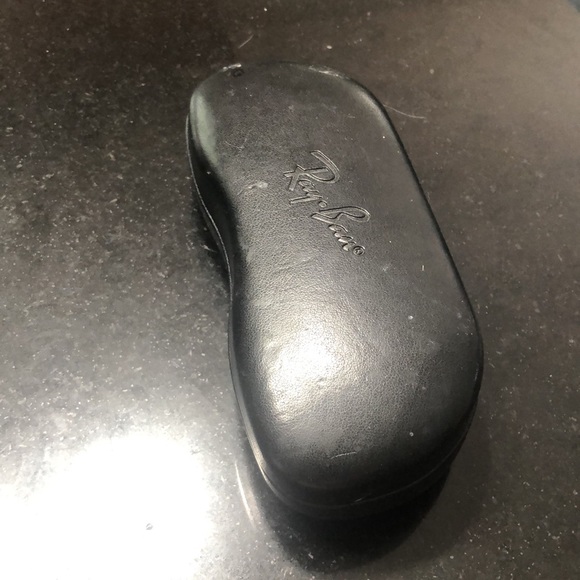 Black Ray-Ban hard eyeglass case - Picture 4 of 4